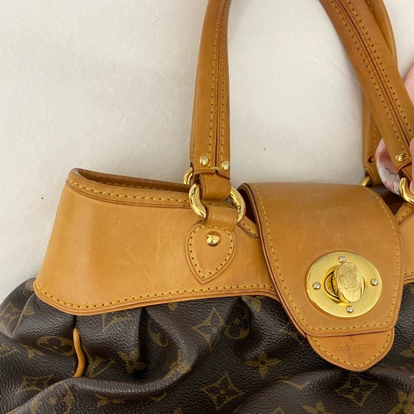 Louis Vuitton Boetie Purse - Picture 9 of 15